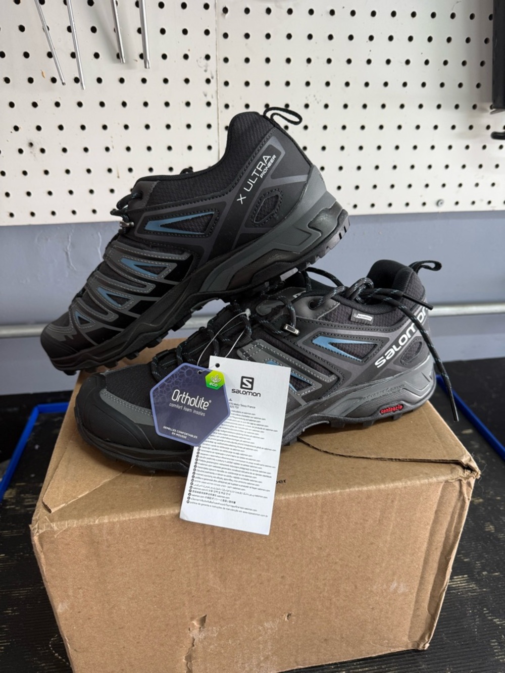 NWT Salomon Men's X Ultra Pioneer Waterproof Hiking Boots - Black/Grey